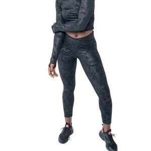 Women’s Black Camo 2.0 Performance Leggings (Set)